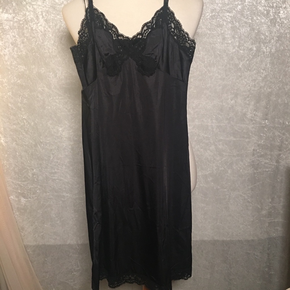 Vintage Vassarette Womens Vintage Slip  32 A Black Lace Trim  Sexy 90s Y2K